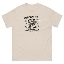 Load image into Gallery viewer, mifflin close up tee